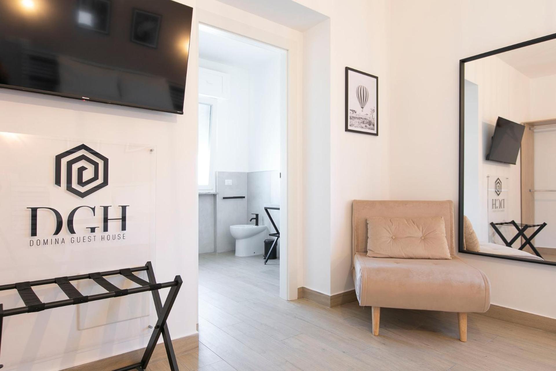 Domina Guest House Fiumicino Exterior photo