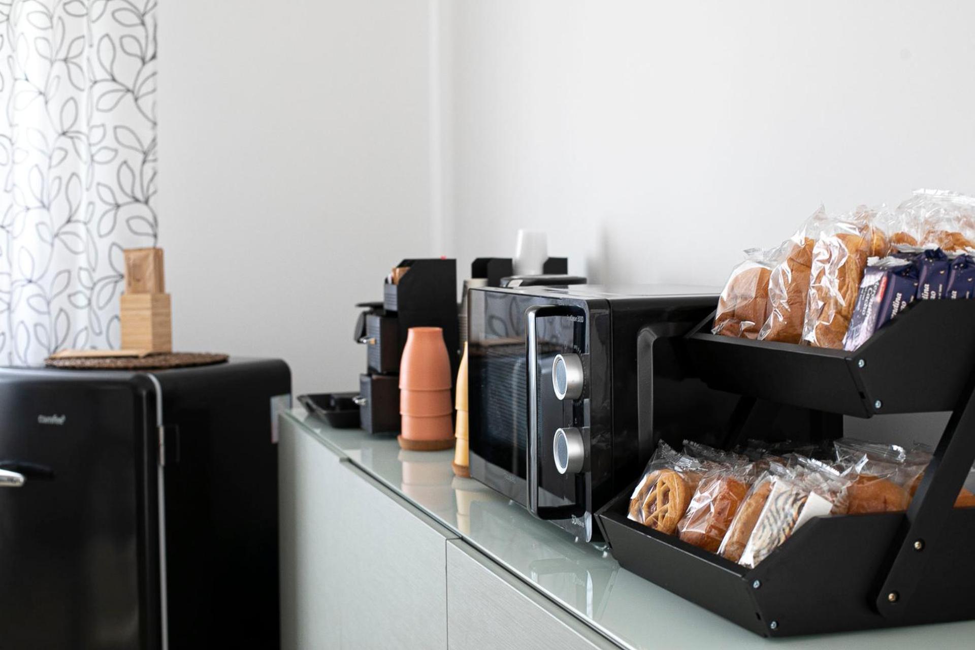 Domina Guest House Fiumicino Exterior photo